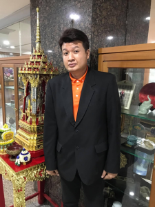 อาจารย์กฤตัชญ์ จิตรักษ์